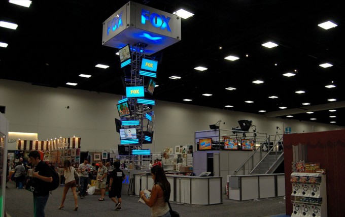 JORDANAH, LED Tower at Comic-Con